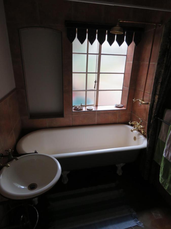 Fountain Baths Guest Cottages Barberton Exterior photo